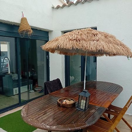 Gites Chez Stephanie Au Calme มาร์ติกส์ ภายนอก รูปภาพ